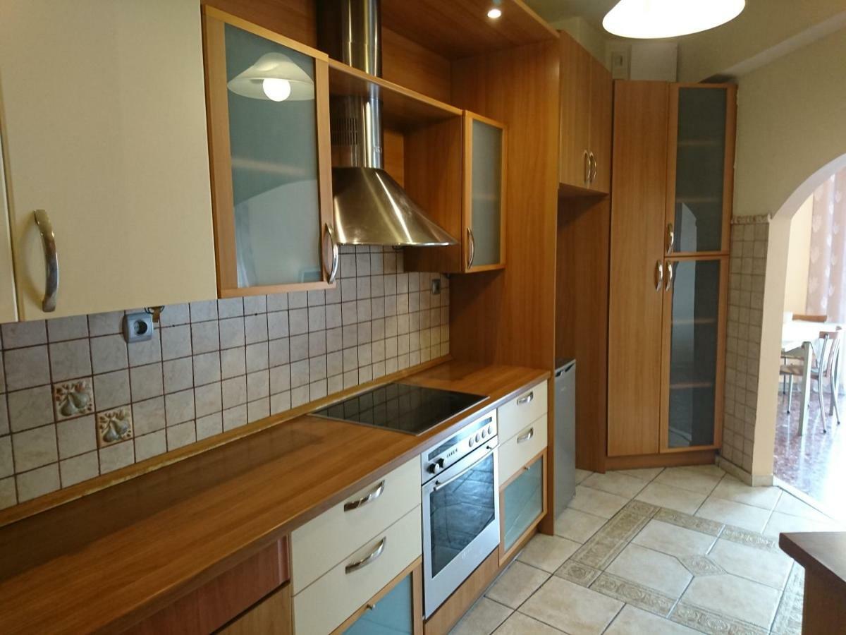 Avec 2 chambre Appartement *